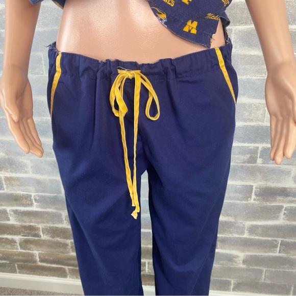 Scrub Dudz Michigan Wolverine Drawstring Scrub Pants Blue & Maize Size Medium - Picture 4 of 9
